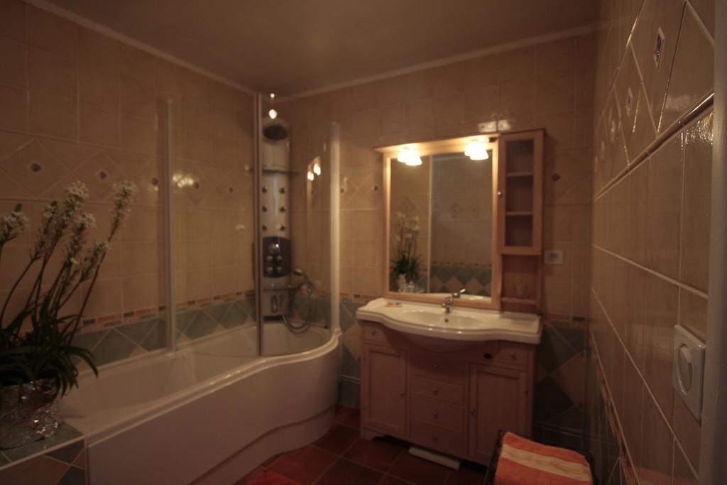 Les Vallees Du Guyoult Dol-de-Bretagne Room photo